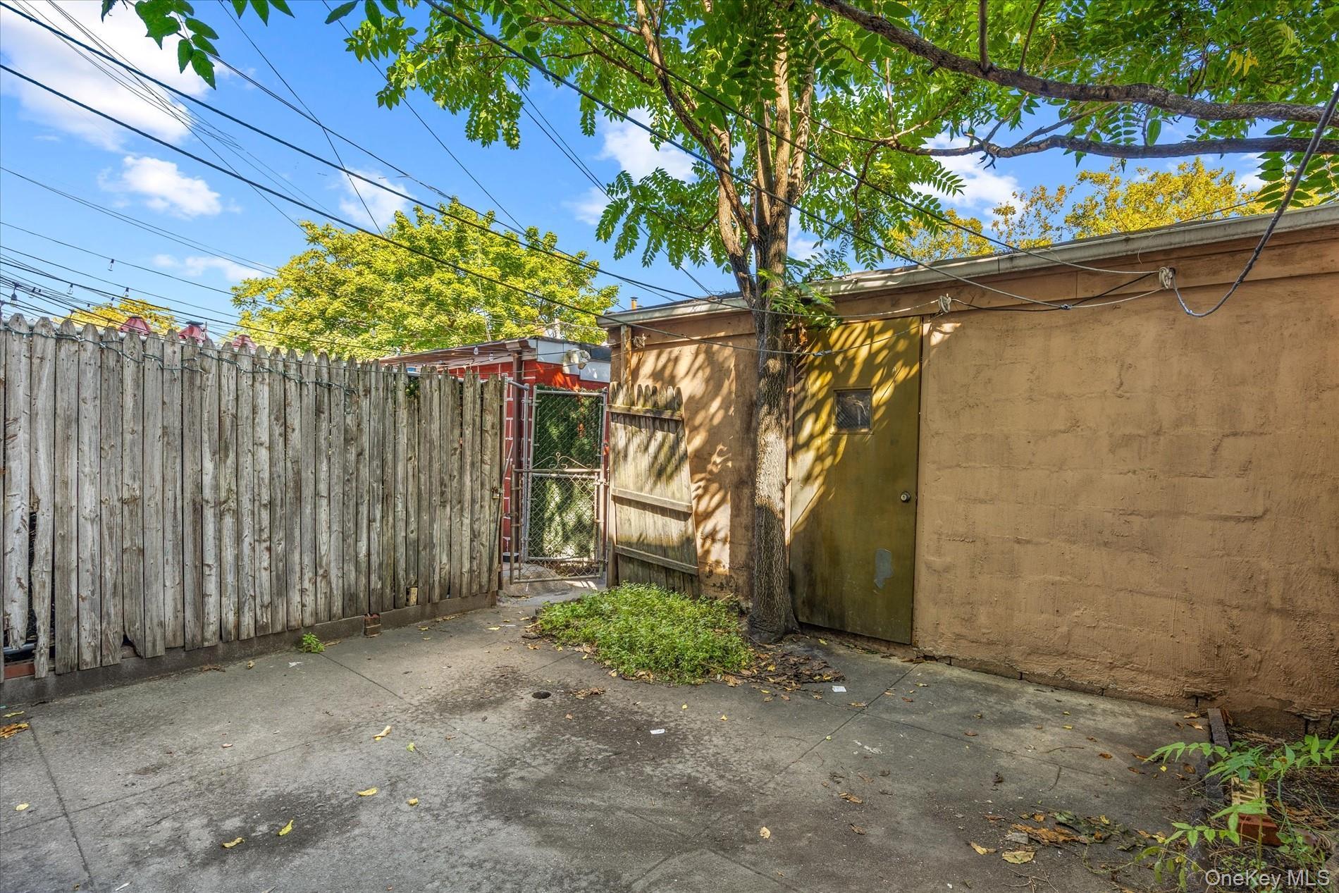 1441 Troy Avenue AVE thumbnail 22