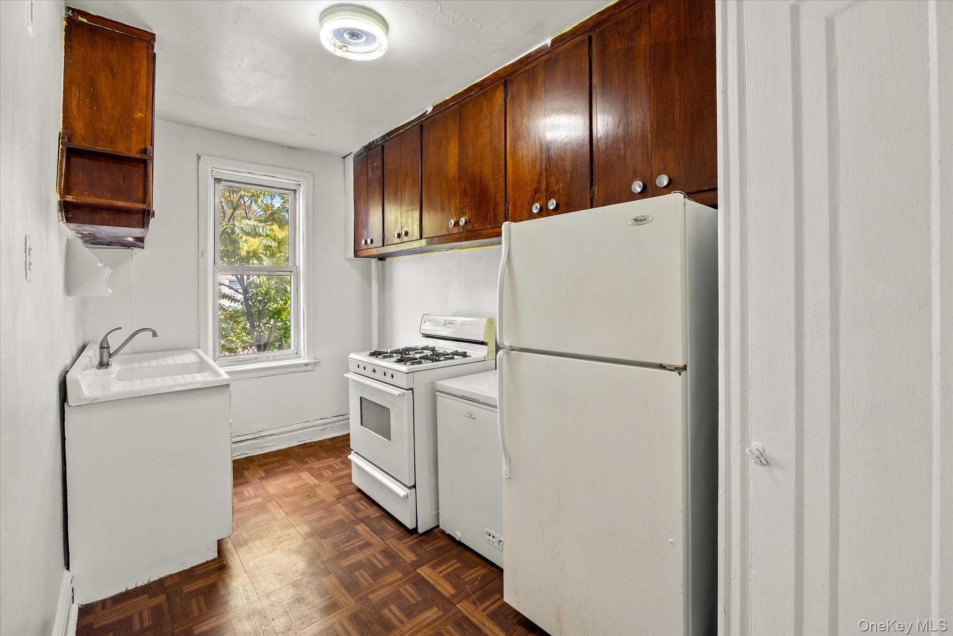 1441 Troy Avenue AVE thumbnail 27