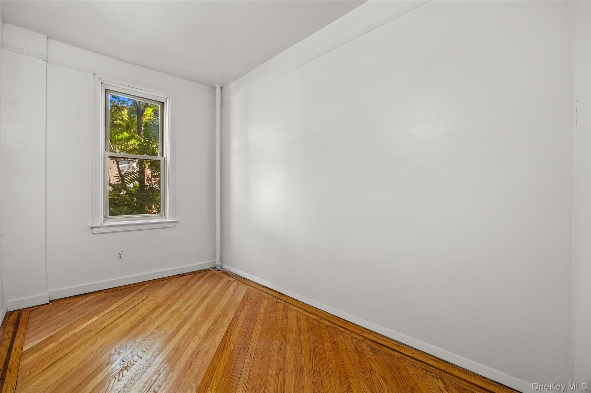 1441 Troy Avenue AVE thumbnail 10