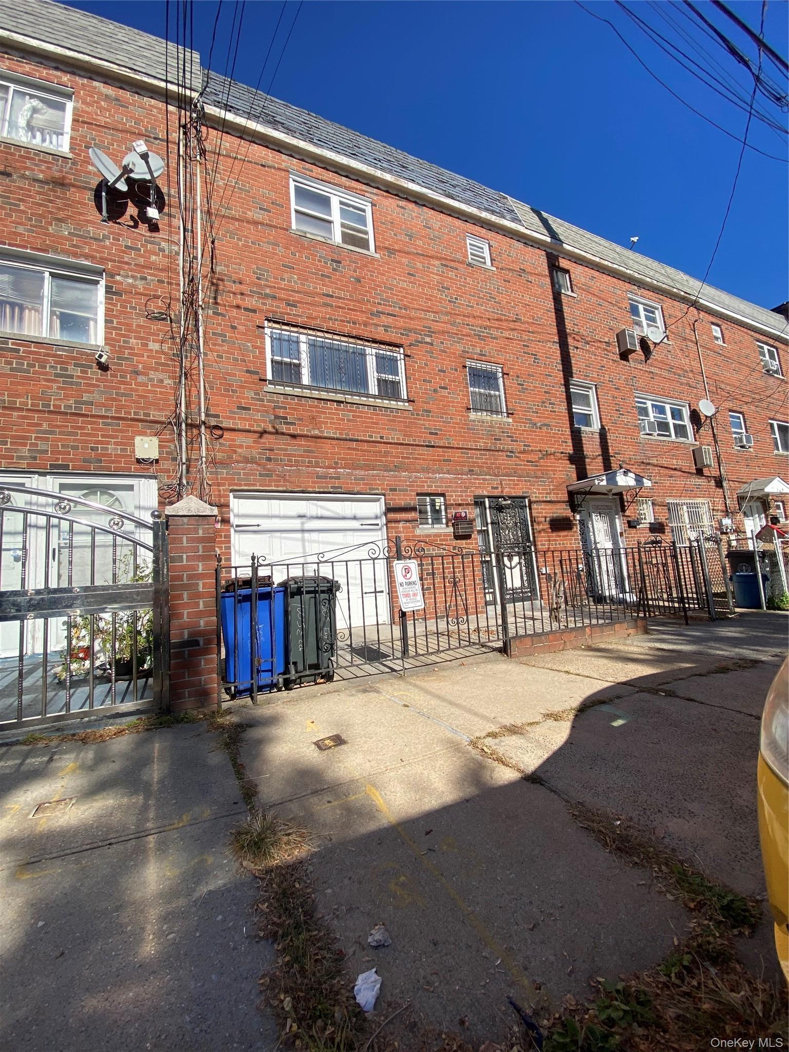 1005 E 226th Street thumbnail 5