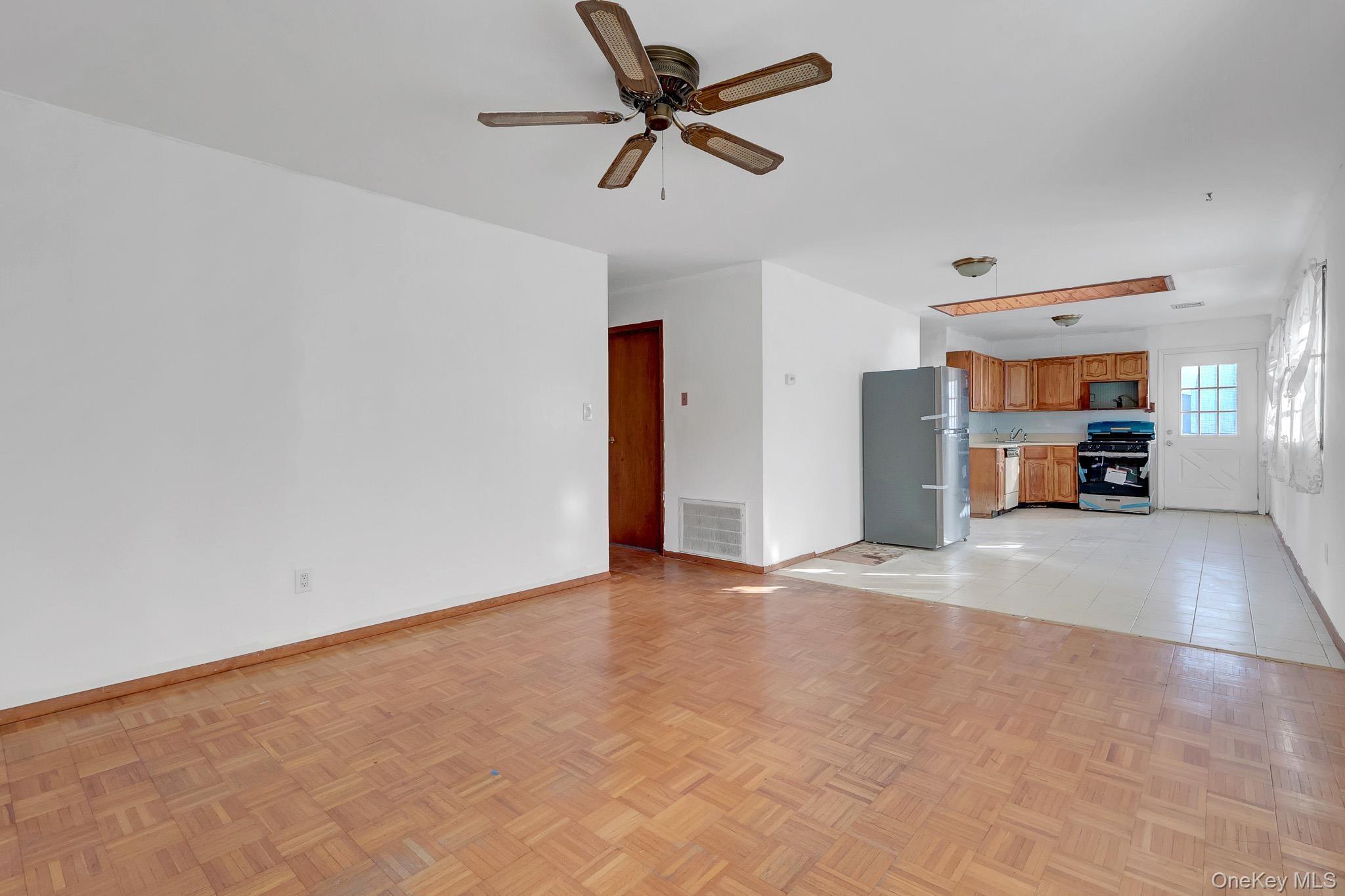 247 Delaware Avenue thumbnail 26