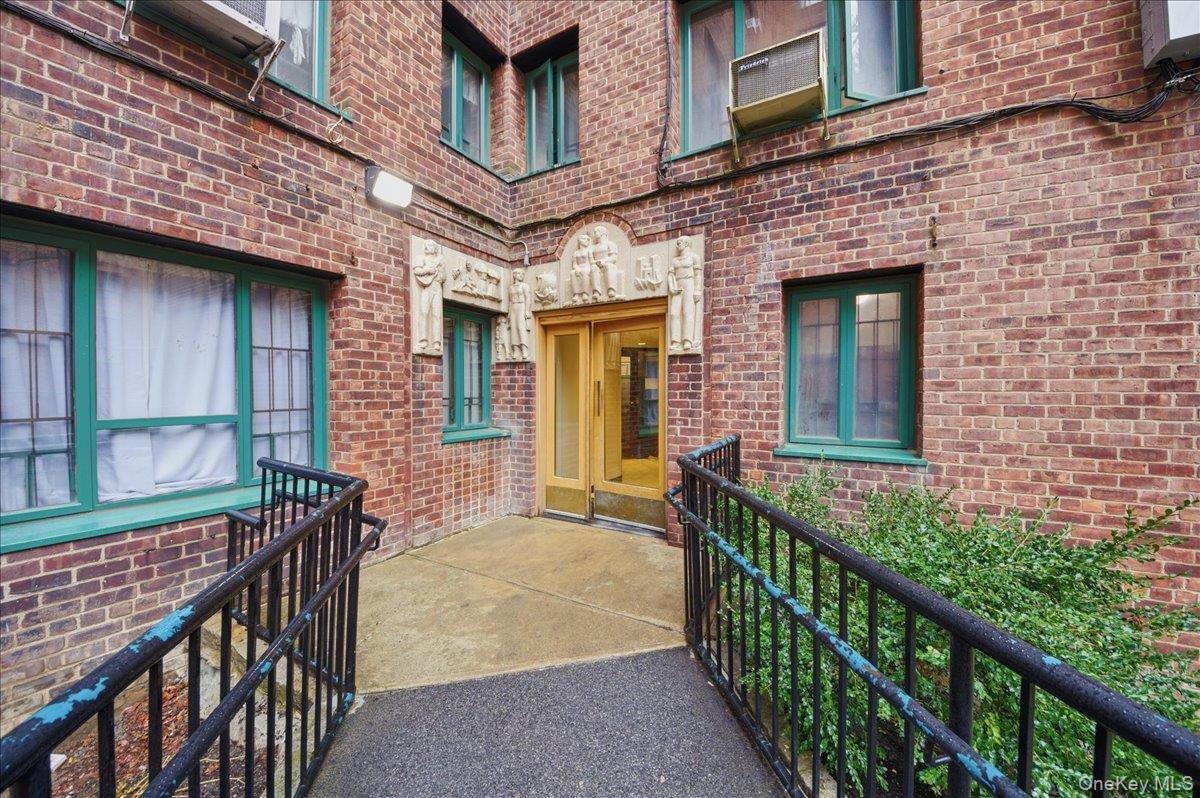 1420 Parkchester Road Unit: Mf, Bronx