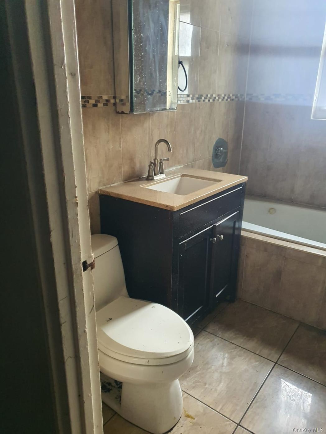 3341 Eastchester Avenue thumbnail 11