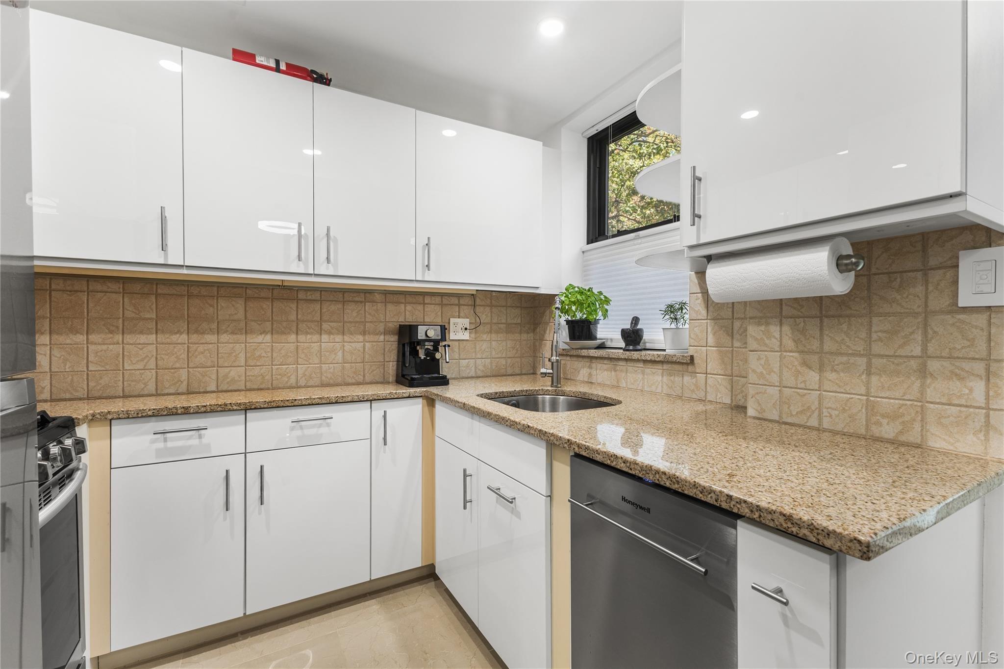 171 Pearsall Drive Unit: GLC thumbnail 4