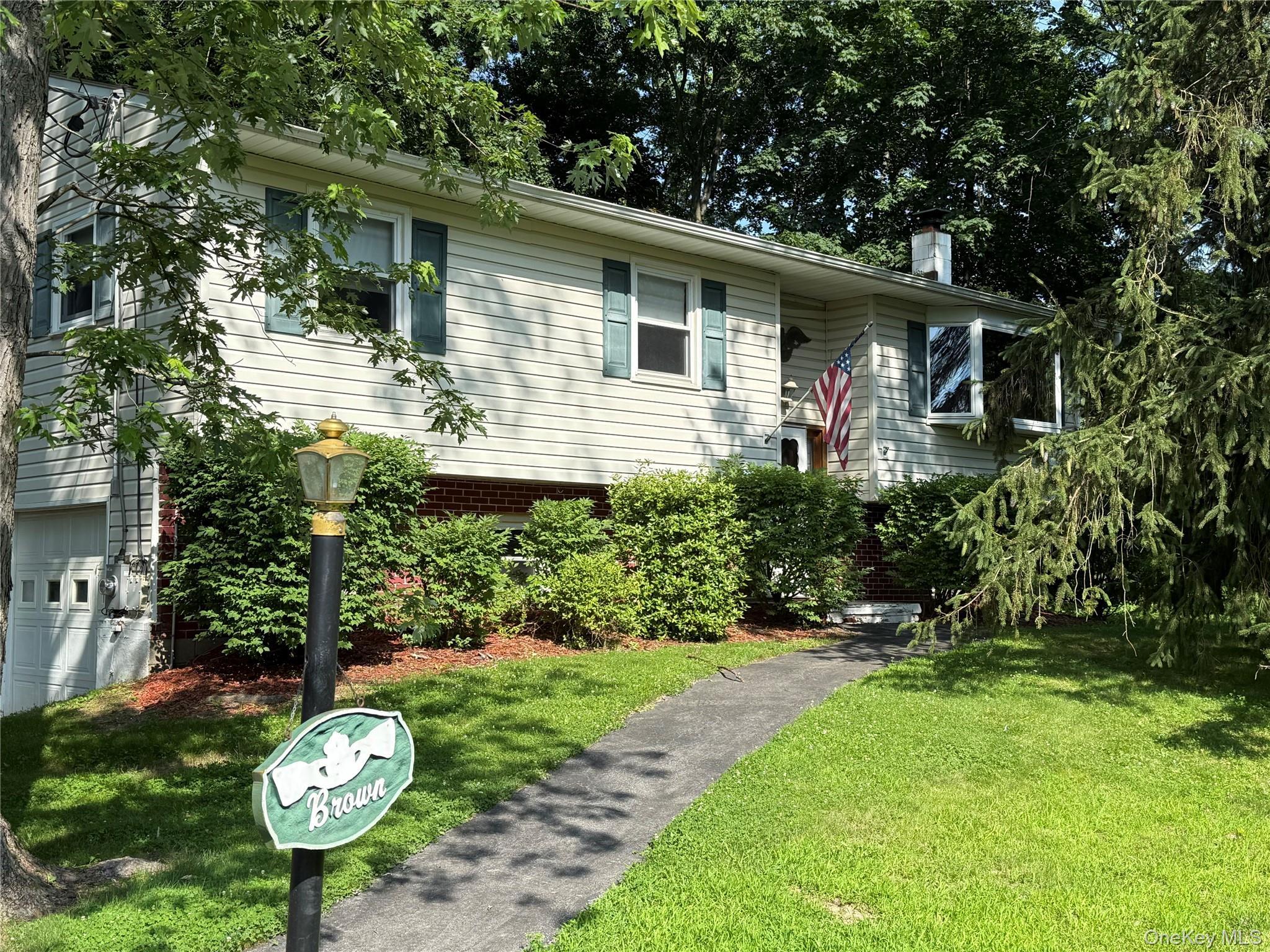 11 Sherwood Heights, Wappingers Falls