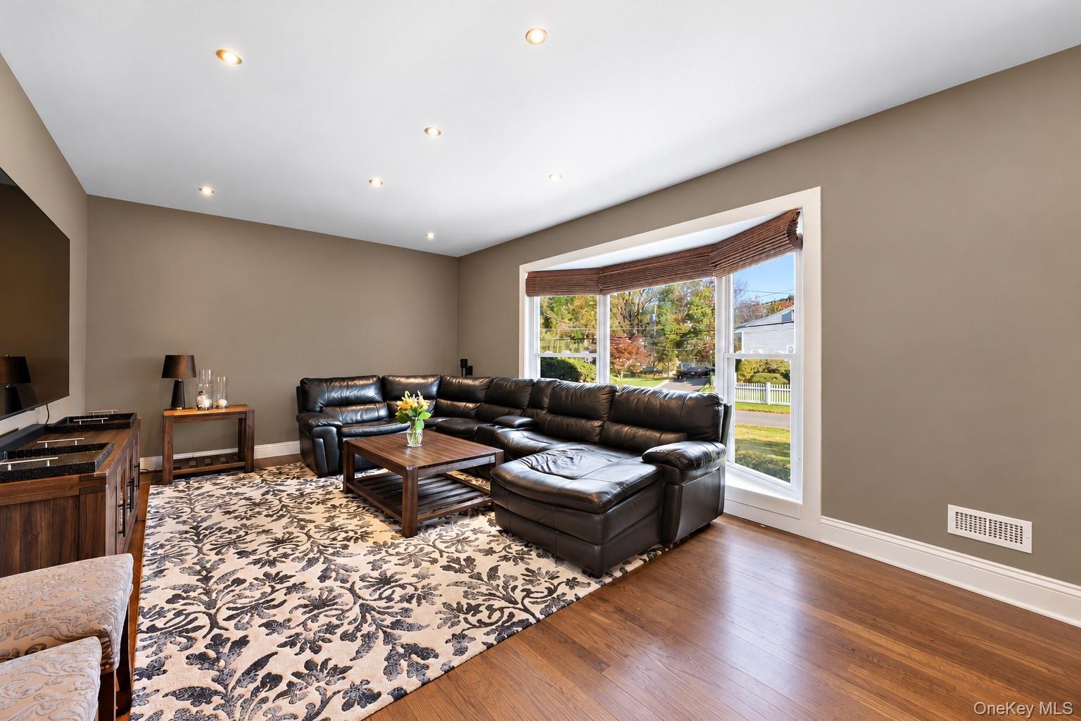 178 Hanson Lane thumbnail 3