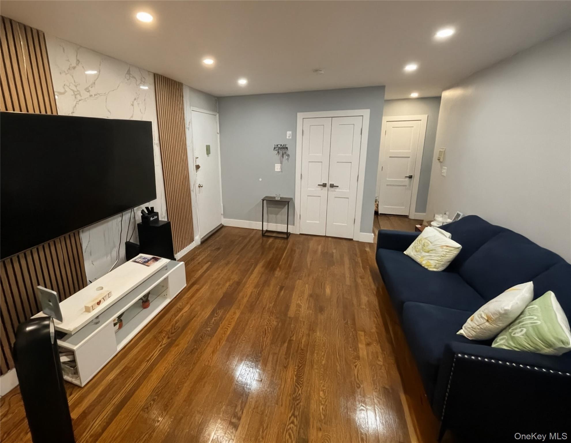 180 Van Cortlandt Park Unit: 5J, Bronx