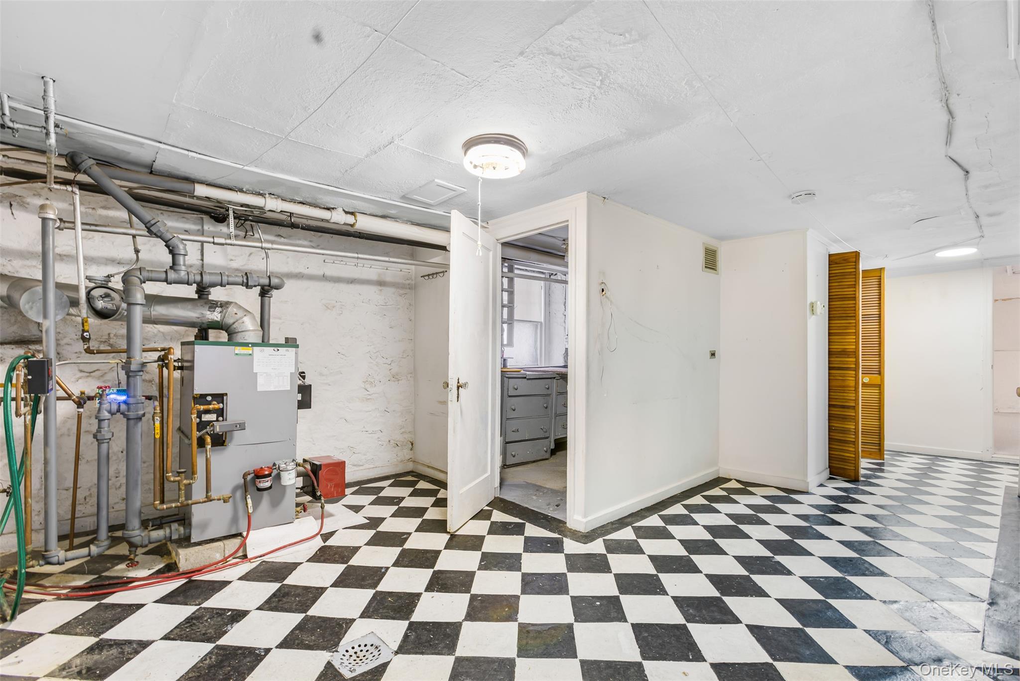 1626 Fowler Avenue thumbnail 15