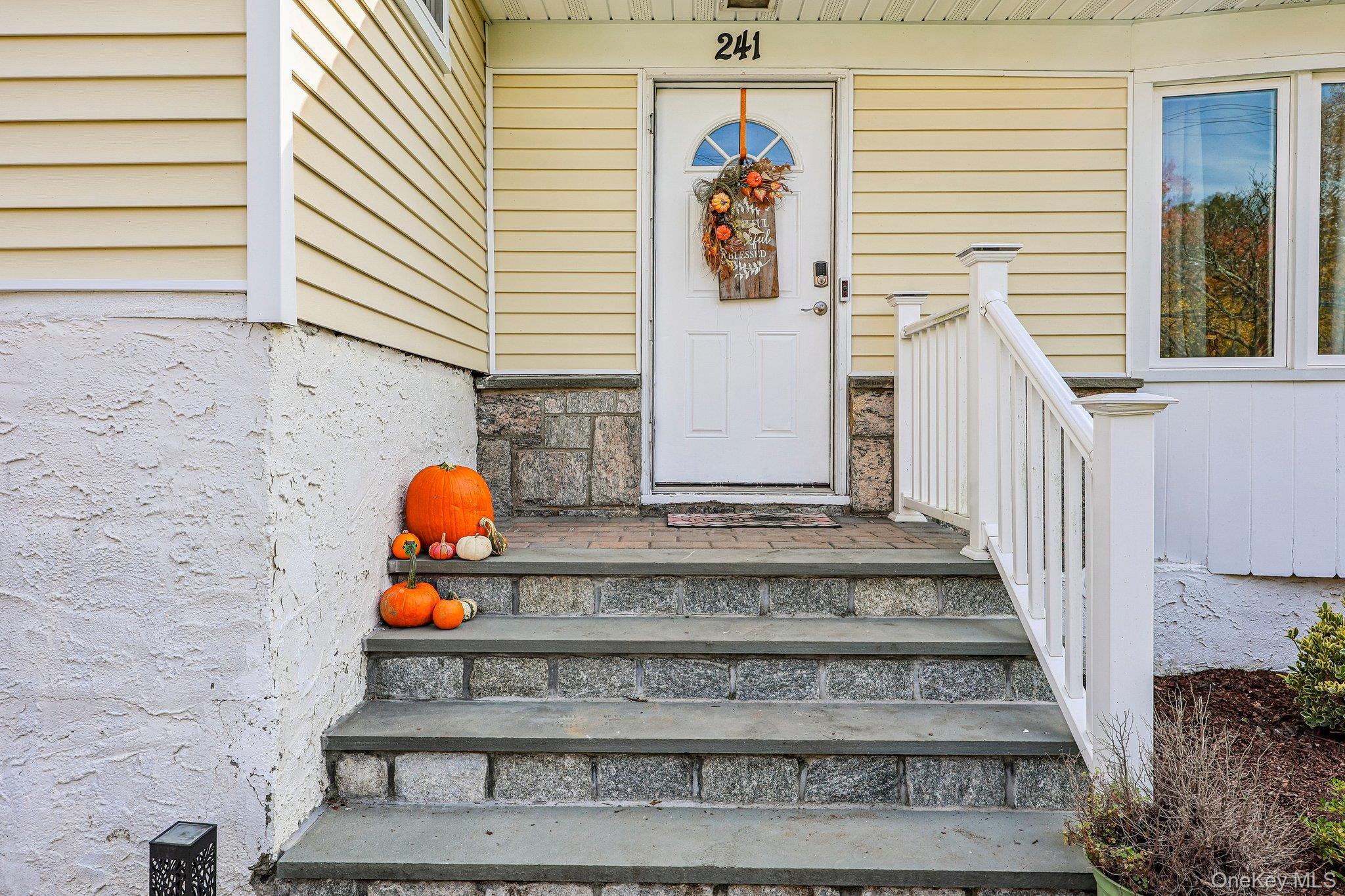 241 Stratton Road thumbnail 4