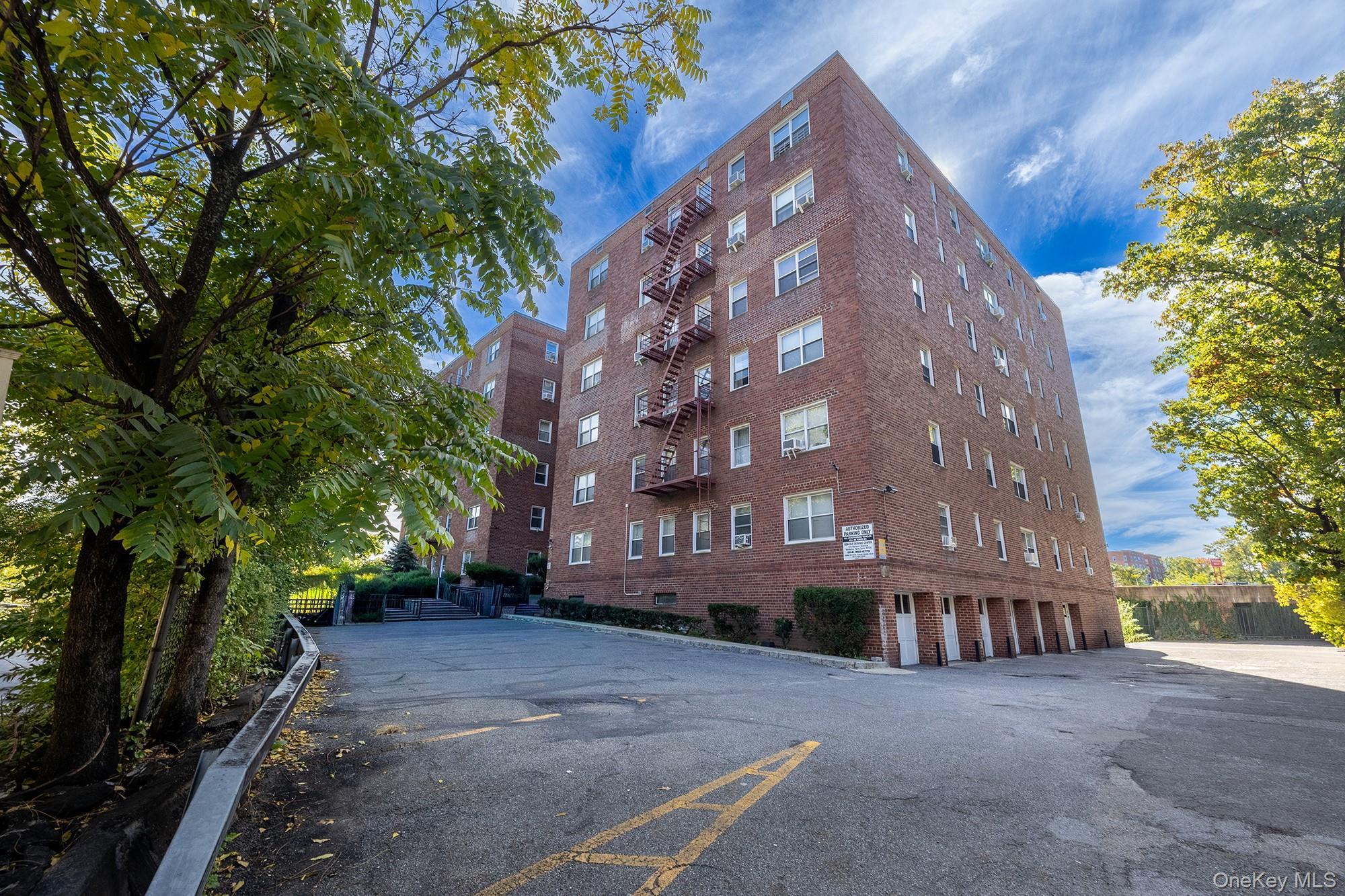 1234 Midland Avenue Unit: 4H thumbnail 2