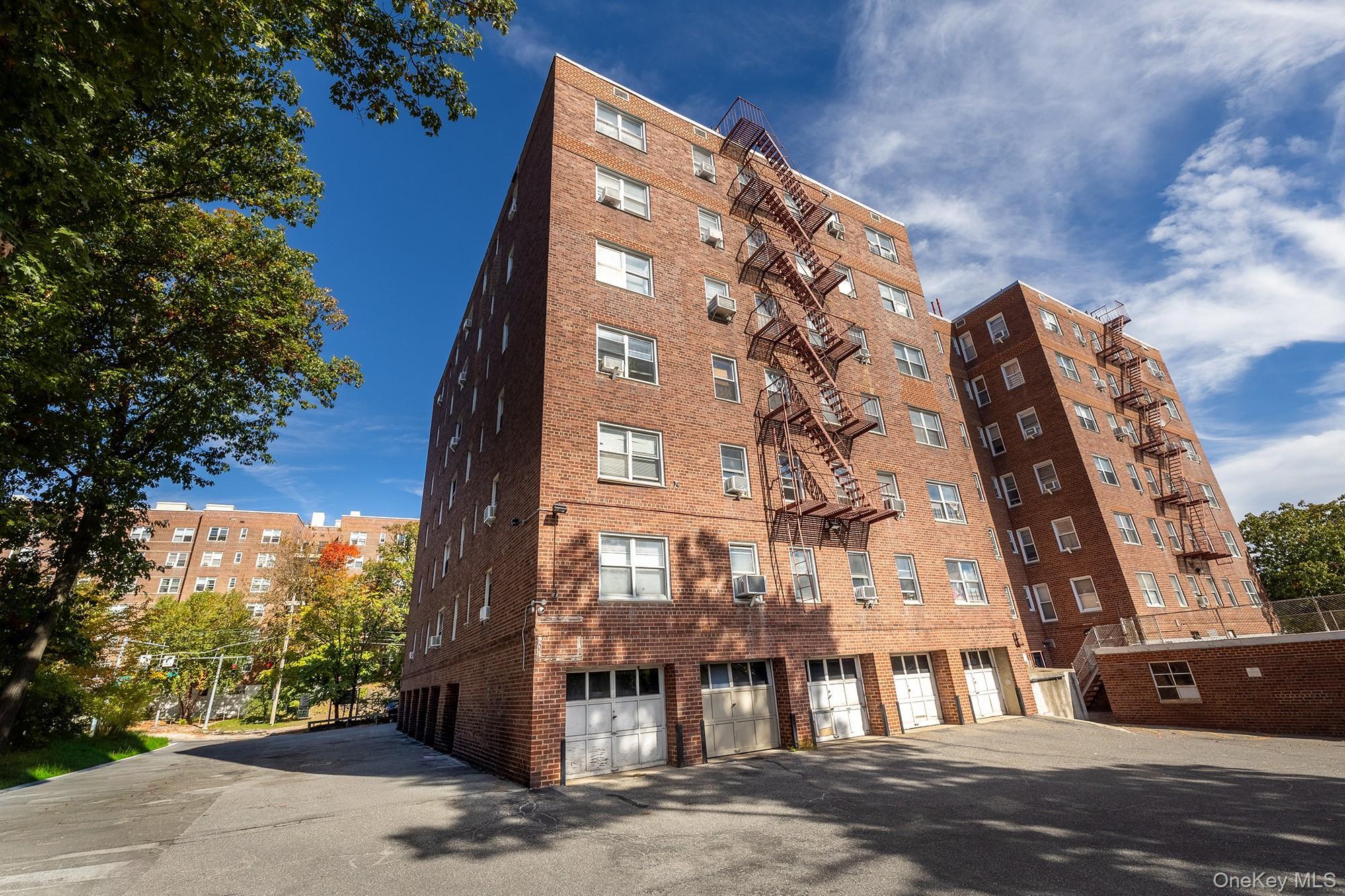 1234 Midland Avenue Unit: 4H thumbnail 4