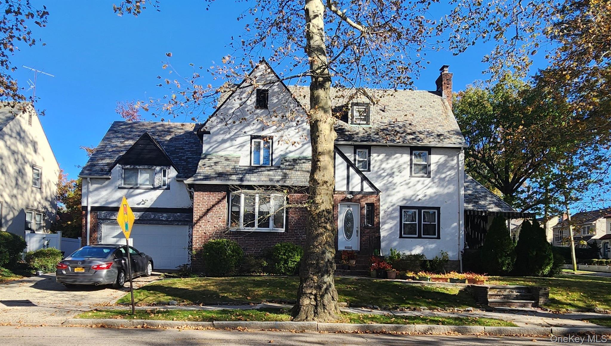 243 E Grand Street, Mount Vernon