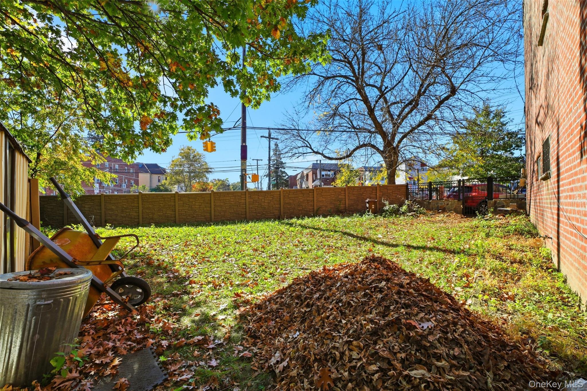 1073 E 233rd Street thumbnail 26