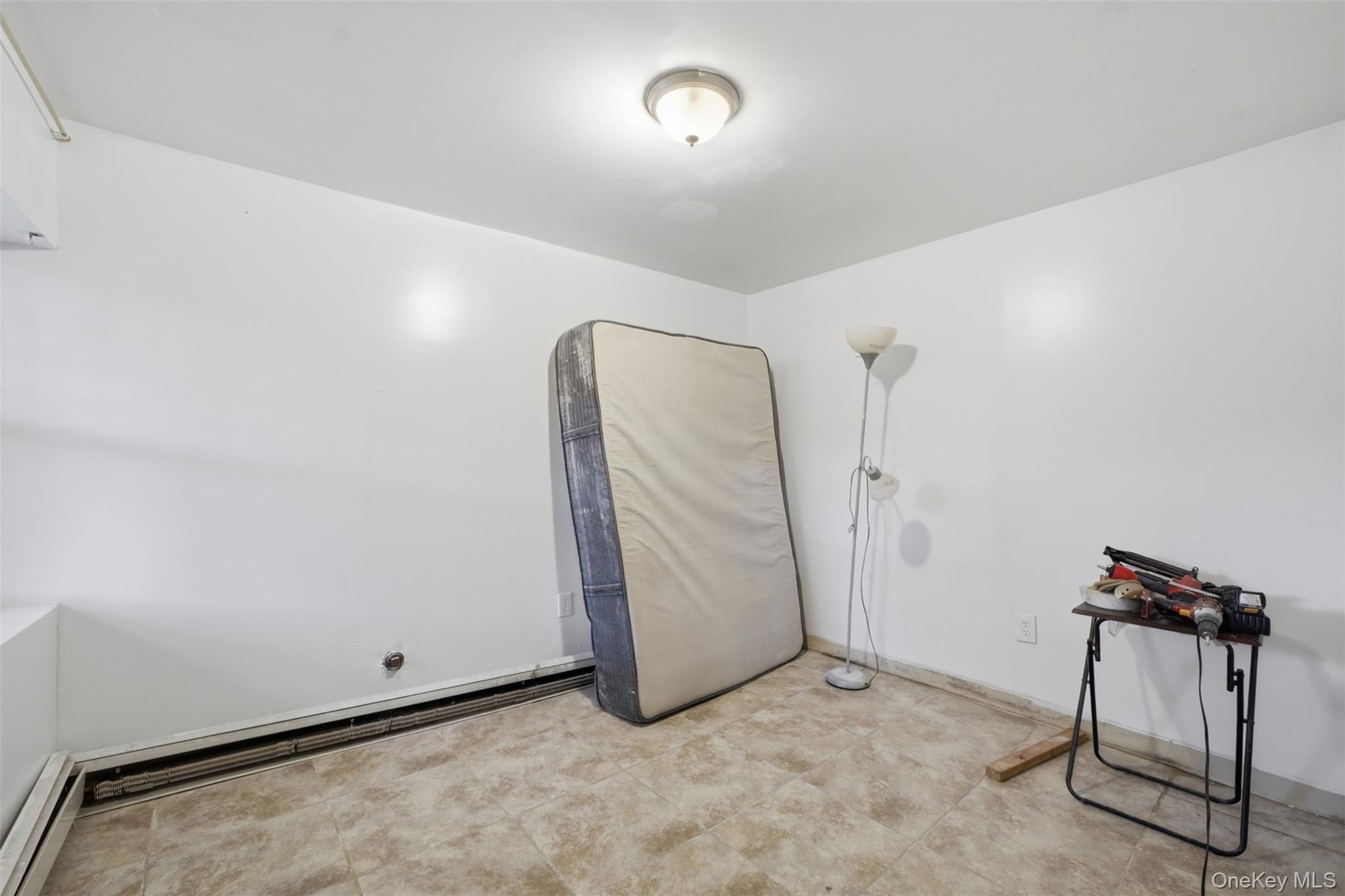 1073 E 233rd Street thumbnail 24