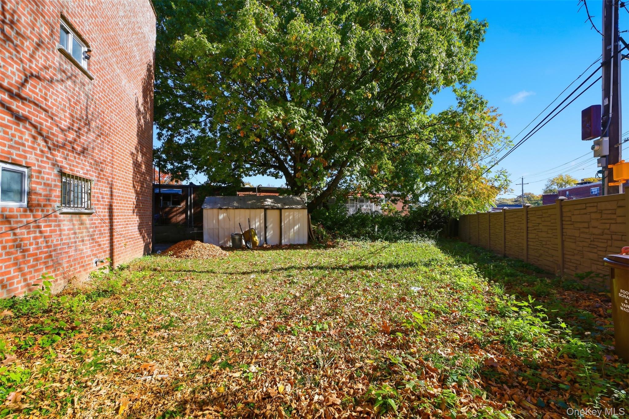 1073 E 233rd Street thumbnail 29