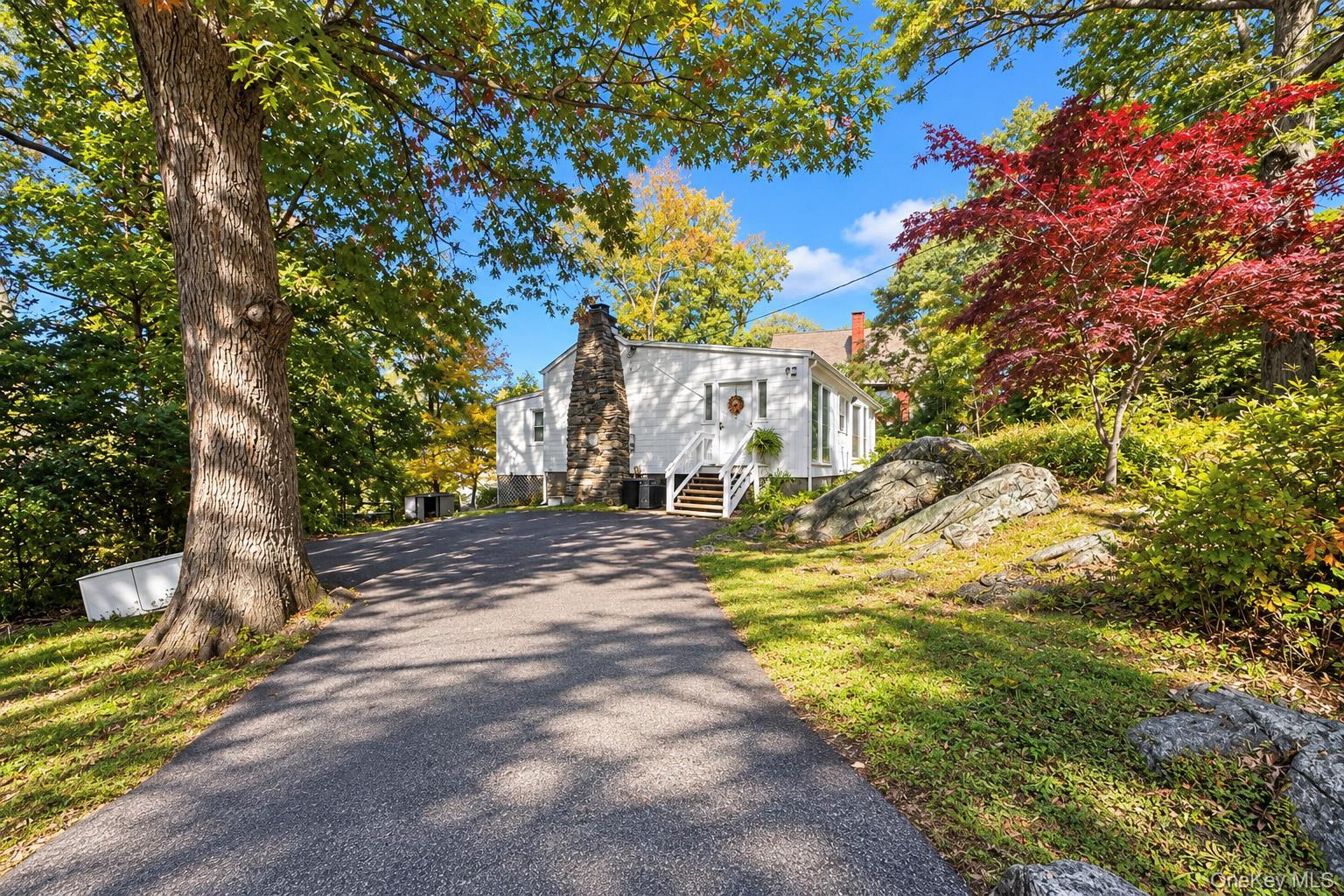 55 Overlook Road, White Plains