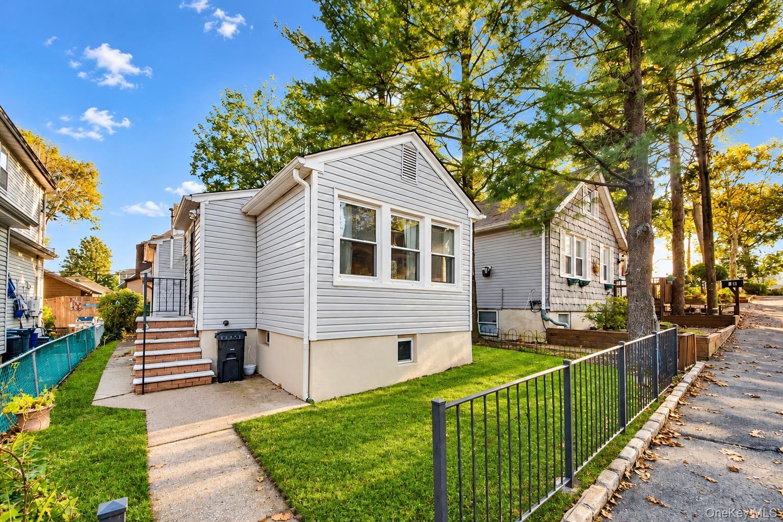 71 Balsam Place Unit: 71, Bronx