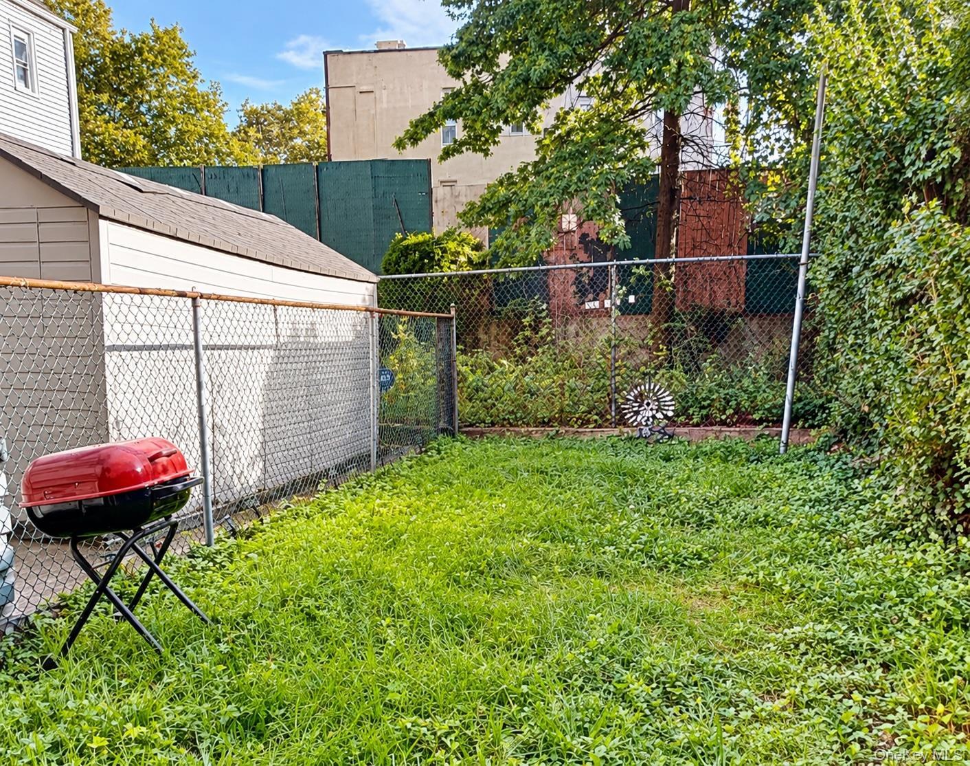 1162 Adee Avenue thumbnail 8