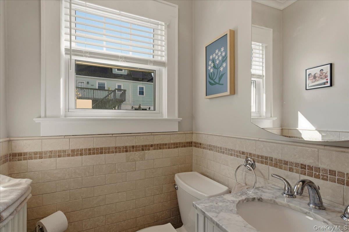 268 Myrtle Avenue thumbnail 18