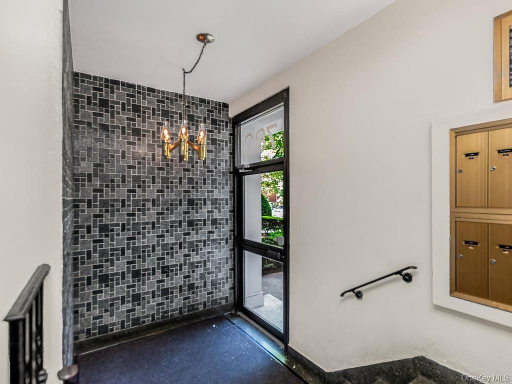 780 Bronx River Road Unit: A16 thumbnail 17