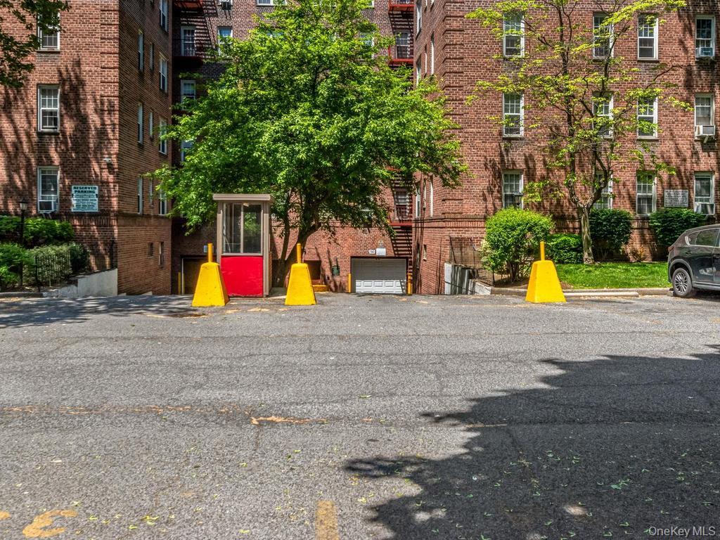 780 Bronx River Road Unit: A16 thumbnail 20