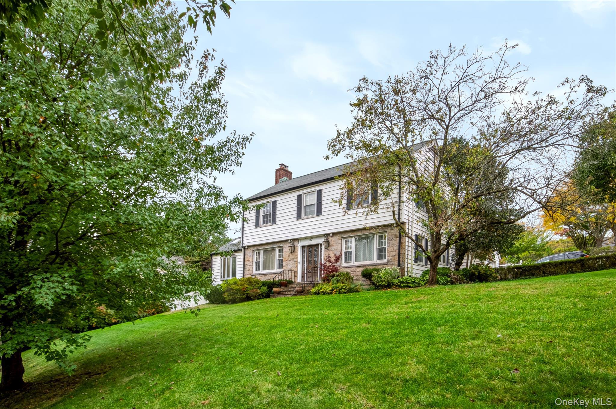 27 Parkview Drive, Bronxville