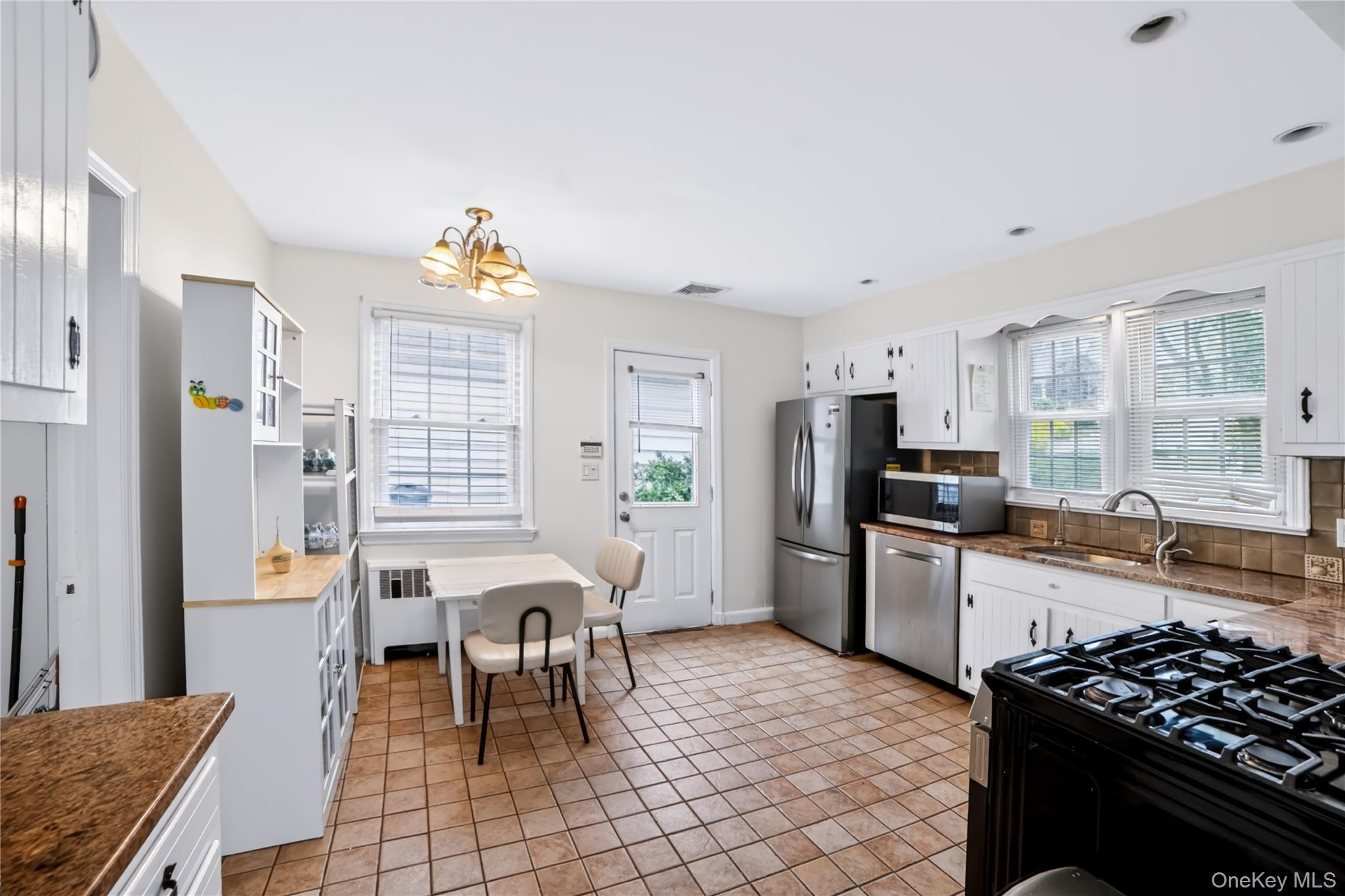 27 Parkview Drive thumbnail 11