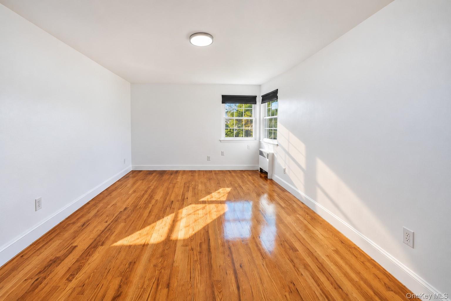 2572 Tiemann Avenue thumbnail 11