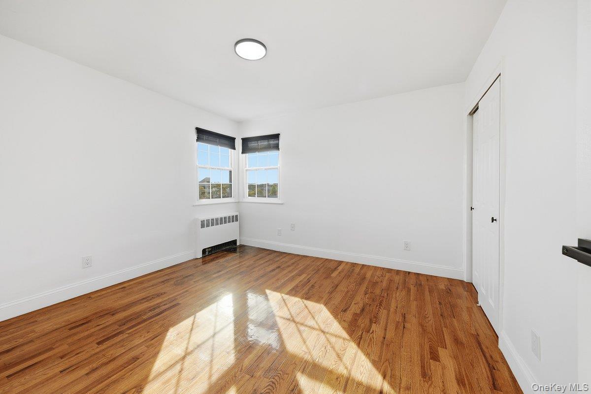 2572 Tiemann Avenue thumbnail 15