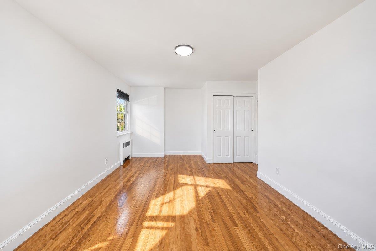 2572 Tiemann Avenue thumbnail 12