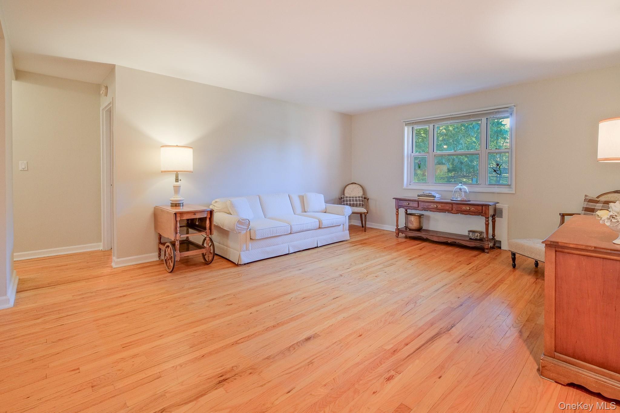 836 N Broadway Unit: 2E thumbnail 9
