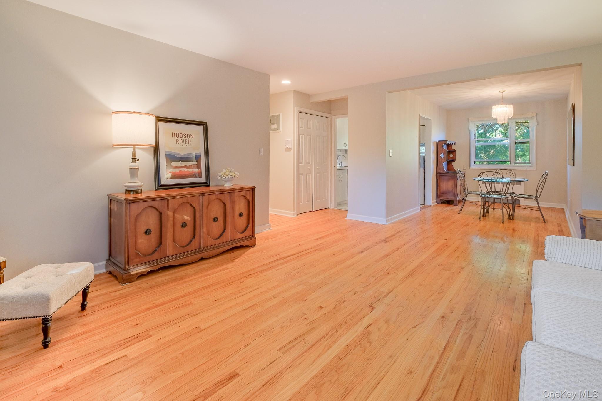 836 N Broadway Unit: 2E thumbnail 5
