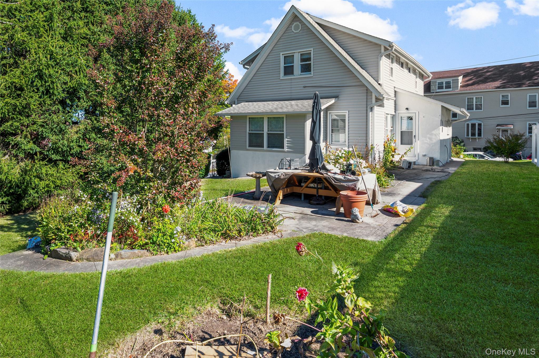 27 AKA 104 Thomas Place, Yonkers