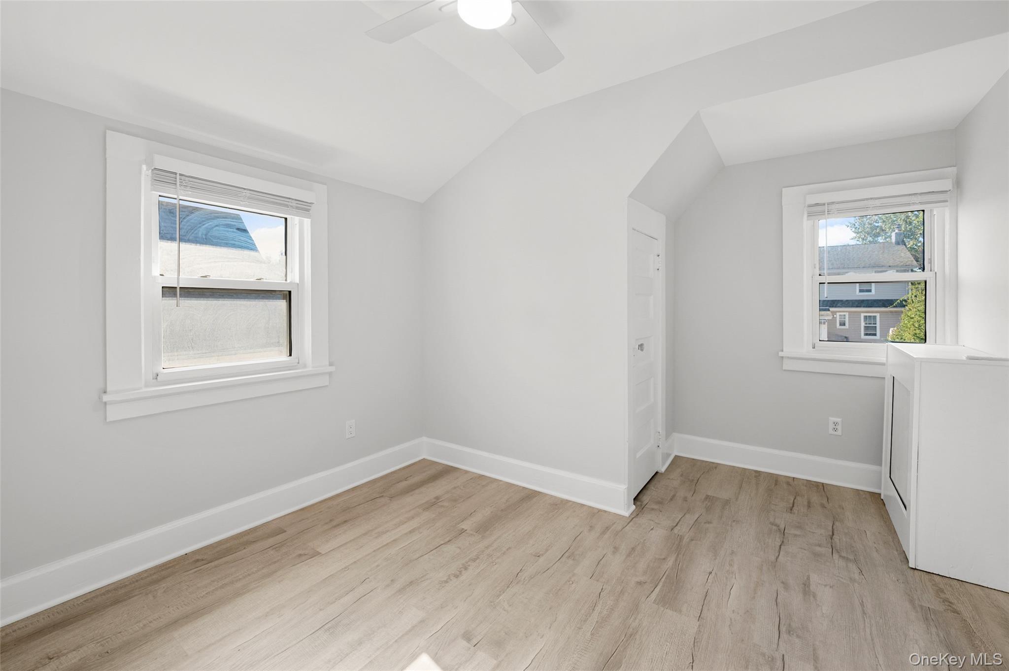 27 AKA 104 Thomas Place thumbnail 10
