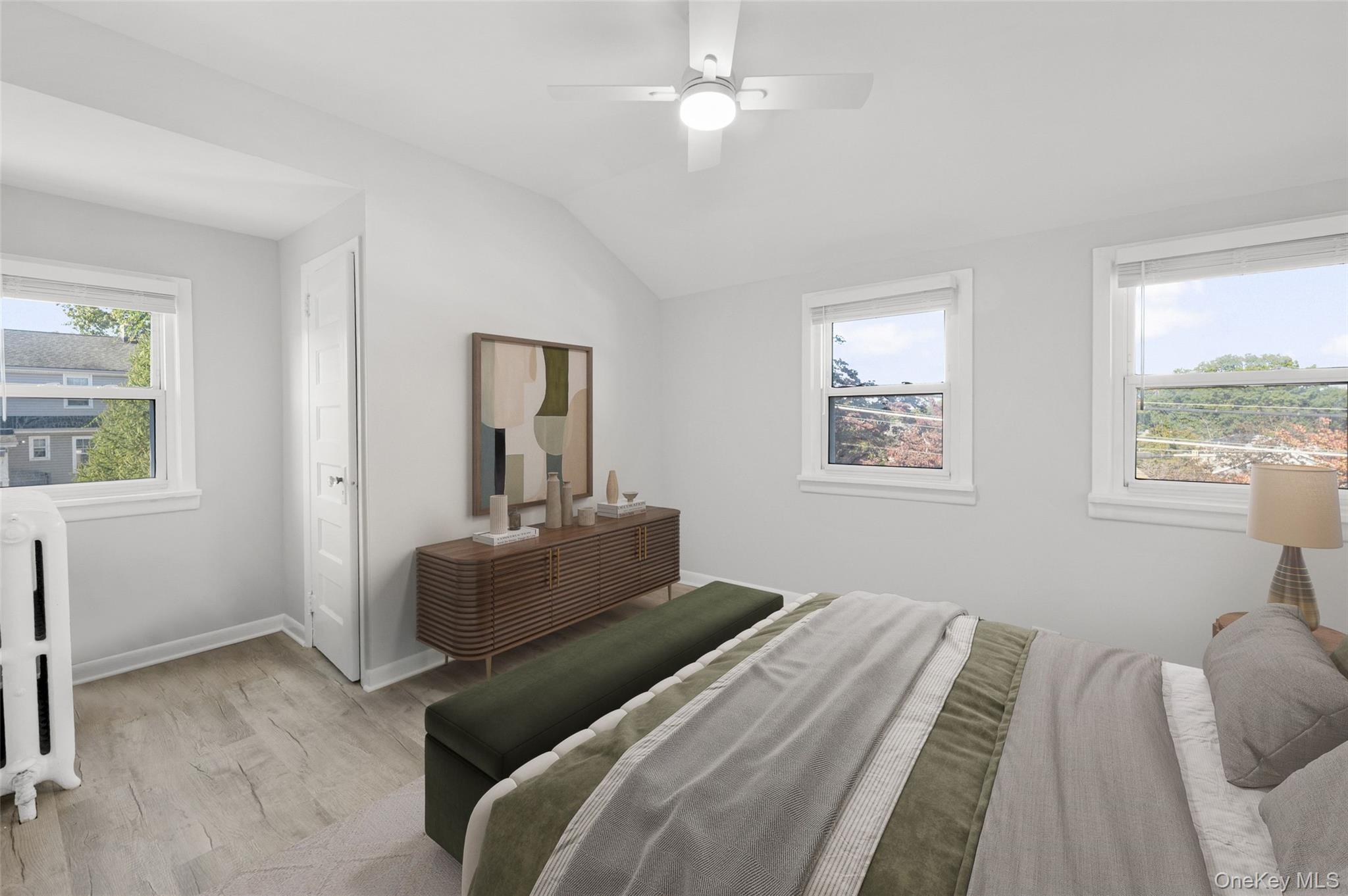27 AKA 104 Thomas Place thumbnail 8