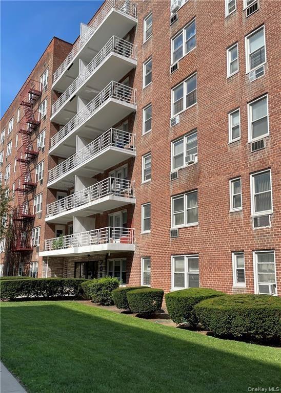 709 Warburton Avenue Unit: 7F, Yonkers