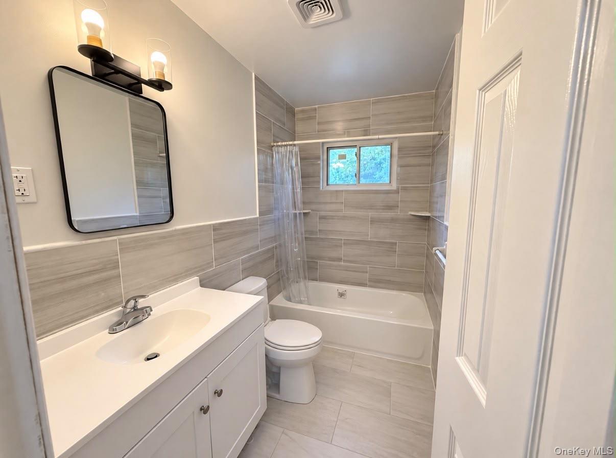 788 Bayview Avenue thumbnail 8