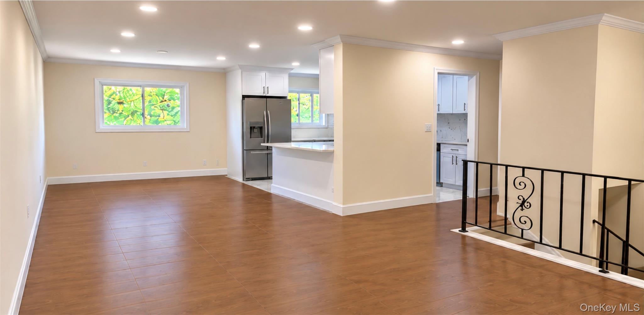 788 Bayview Avenue thumbnail 4