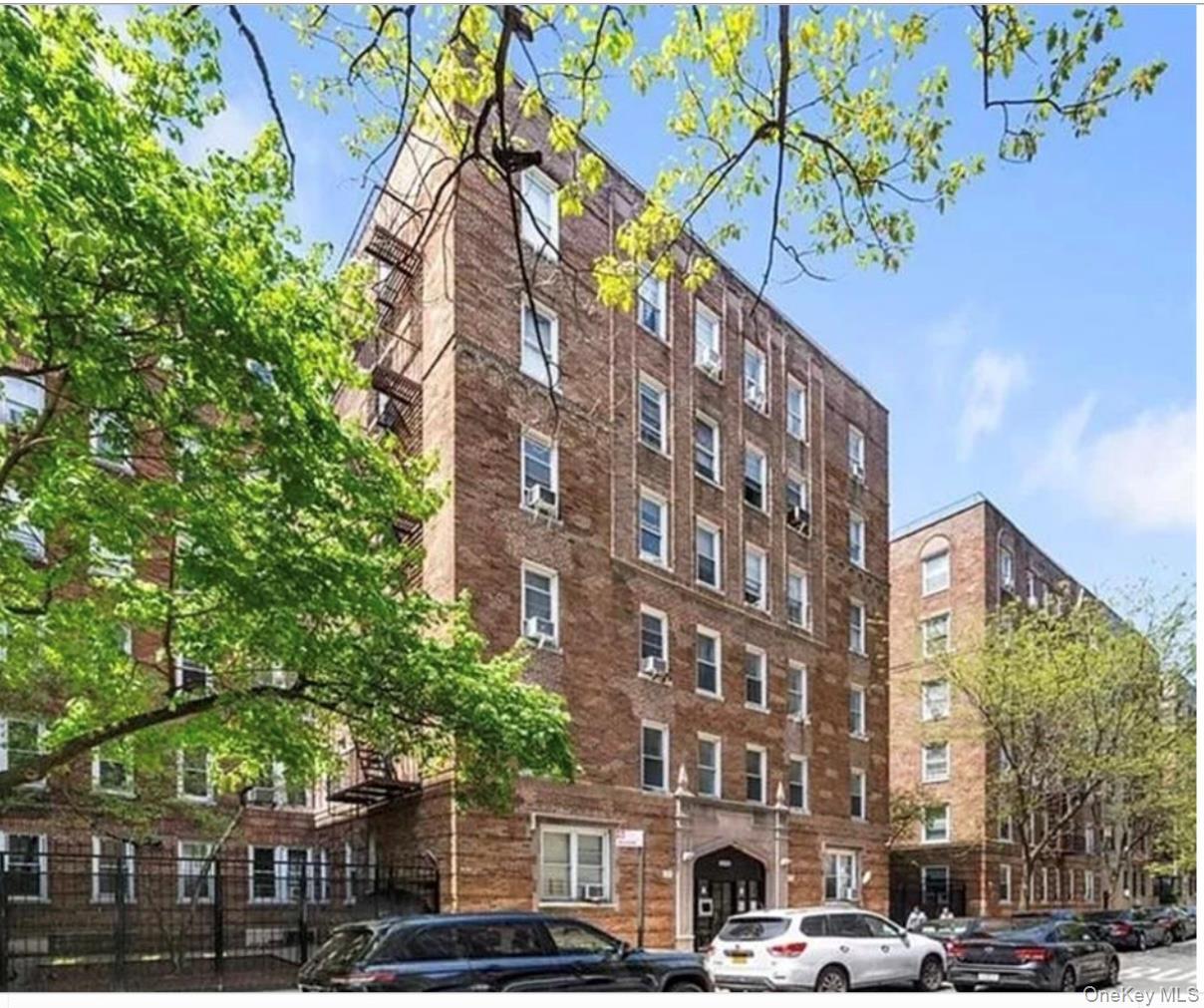 2081 Cruger Avenue Cruger Ave Unit: 1K, Bronx