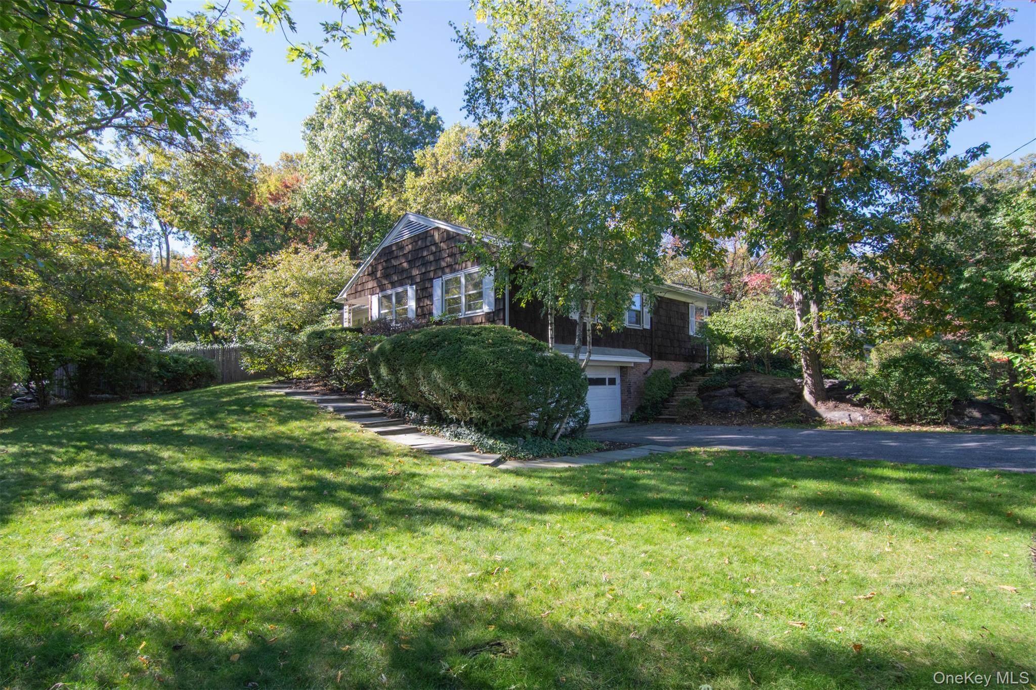 2 Longview Drive, Scarsdale
