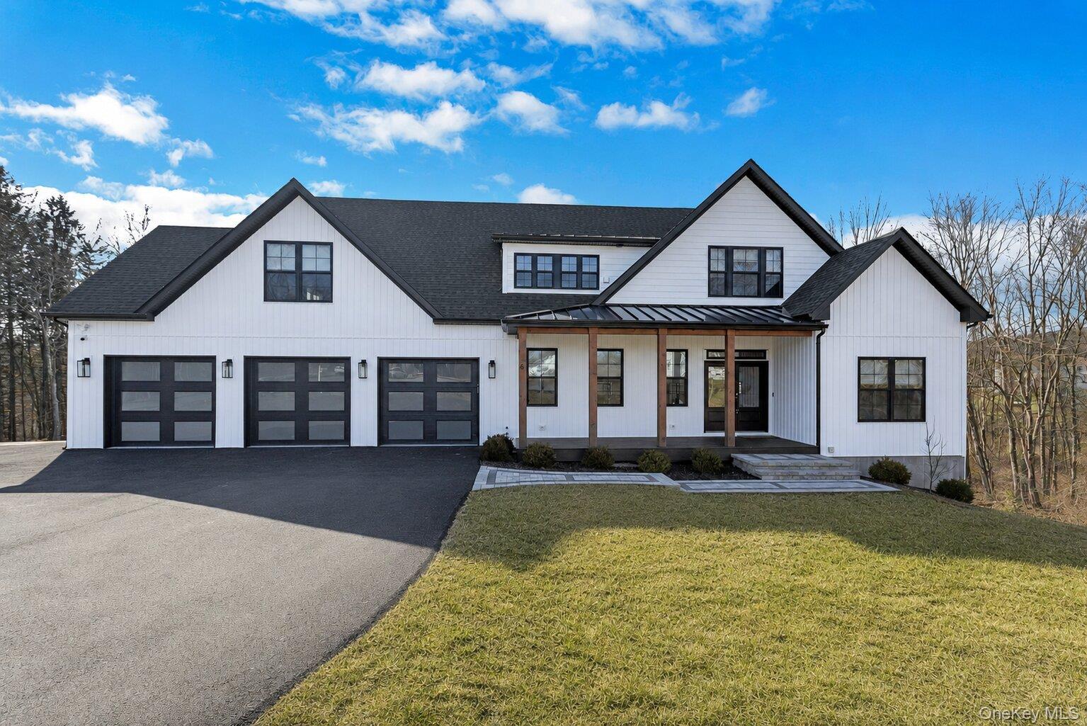 6 Conifer Court, Poughkeepsie