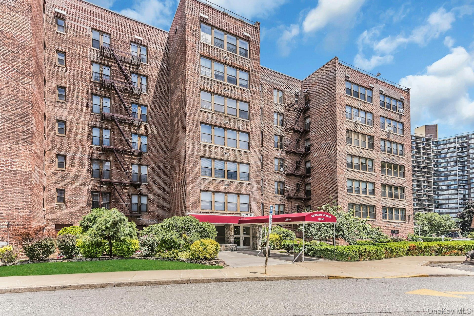 209-39 23rd Avenue Unit: 3F, Bayside