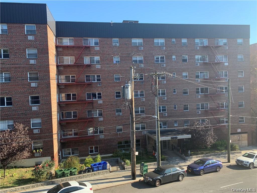 3240 Riverdale Avenue Unit: 3J, Bronx