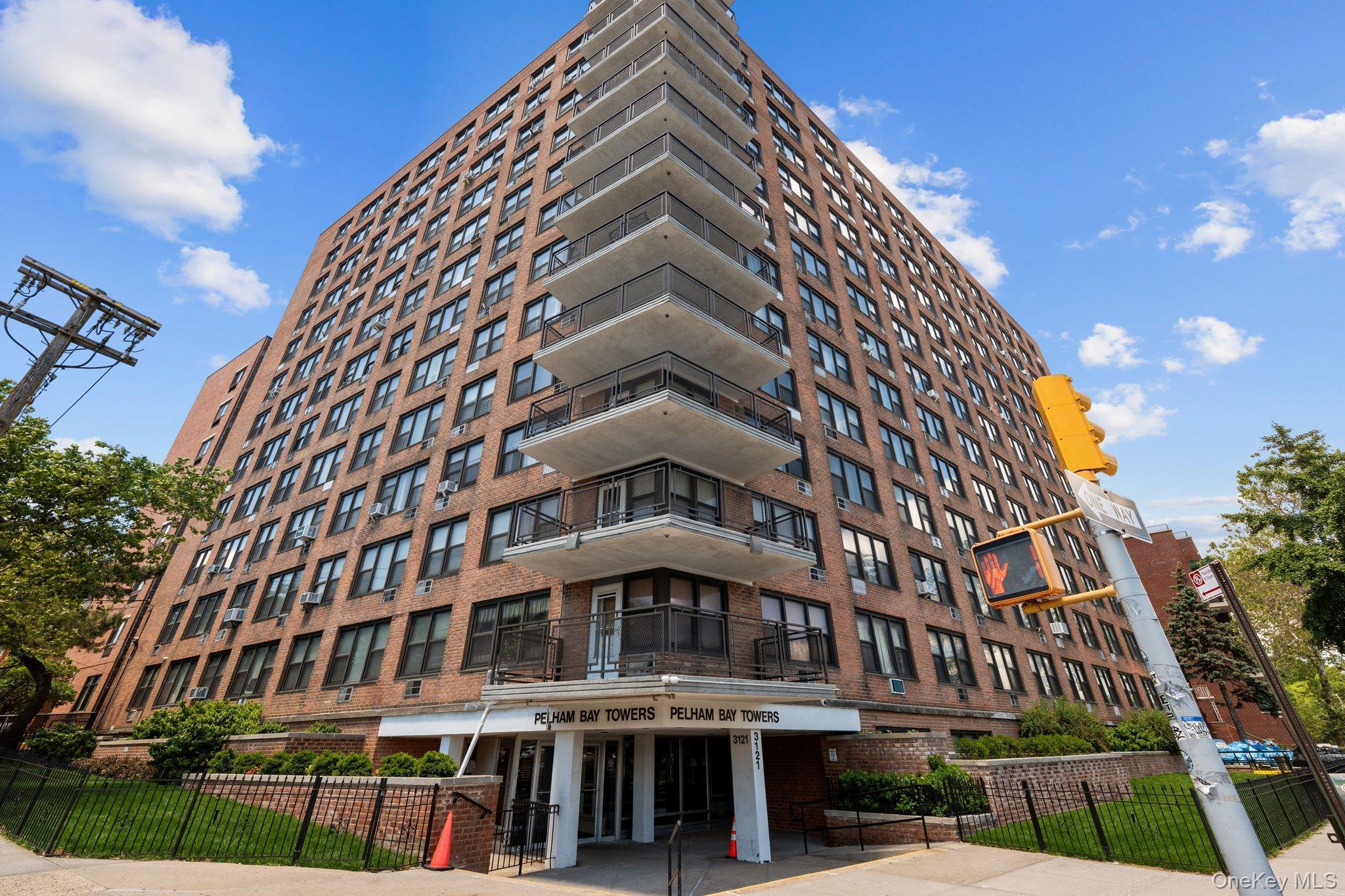 3121 Middletown Road Unit: 8A, Bronx