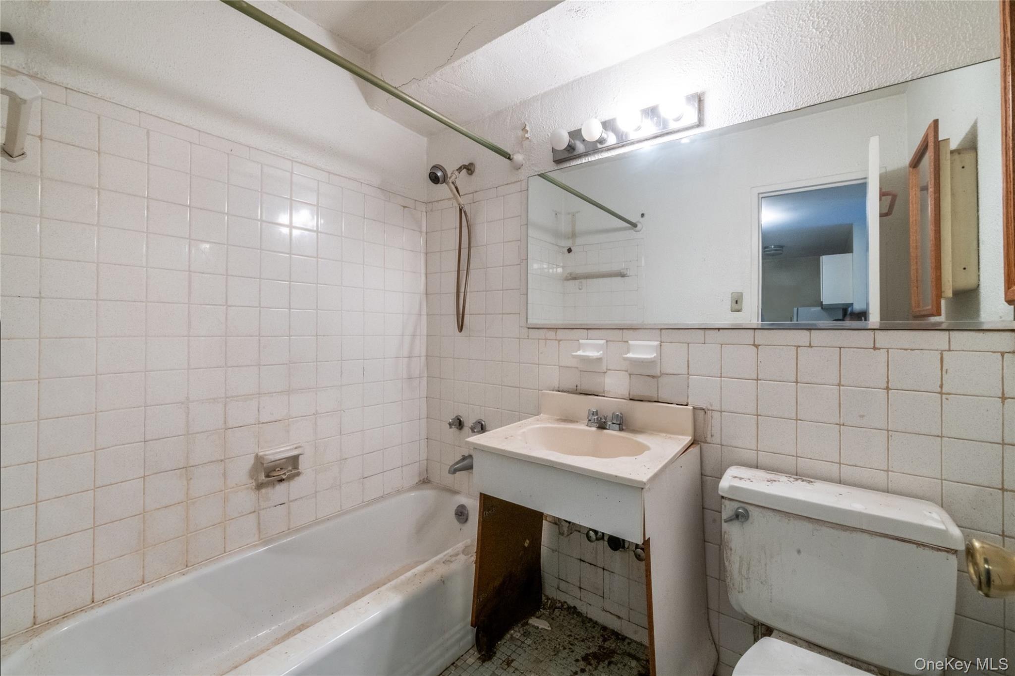 3121 Middletown Road Unit: 2B thumbnail 18