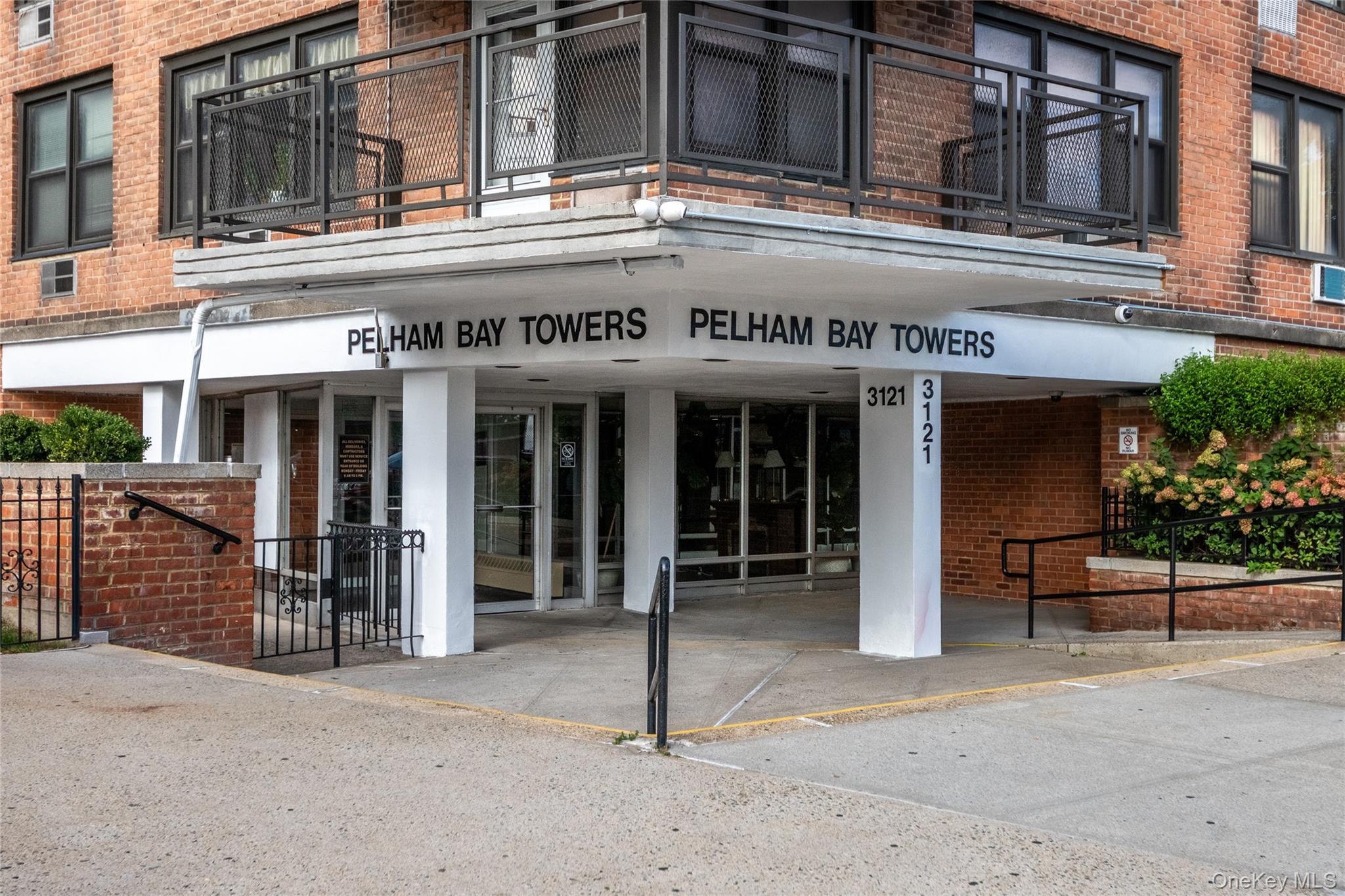 3121 Middletown Road Unit: 2B, Bronx