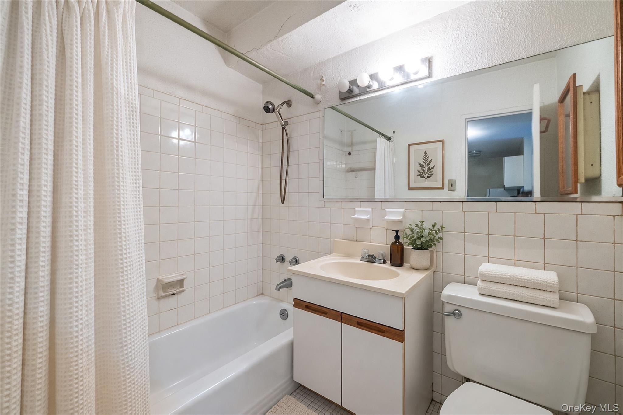 3121 Middletown Road Unit: 2B thumbnail 16