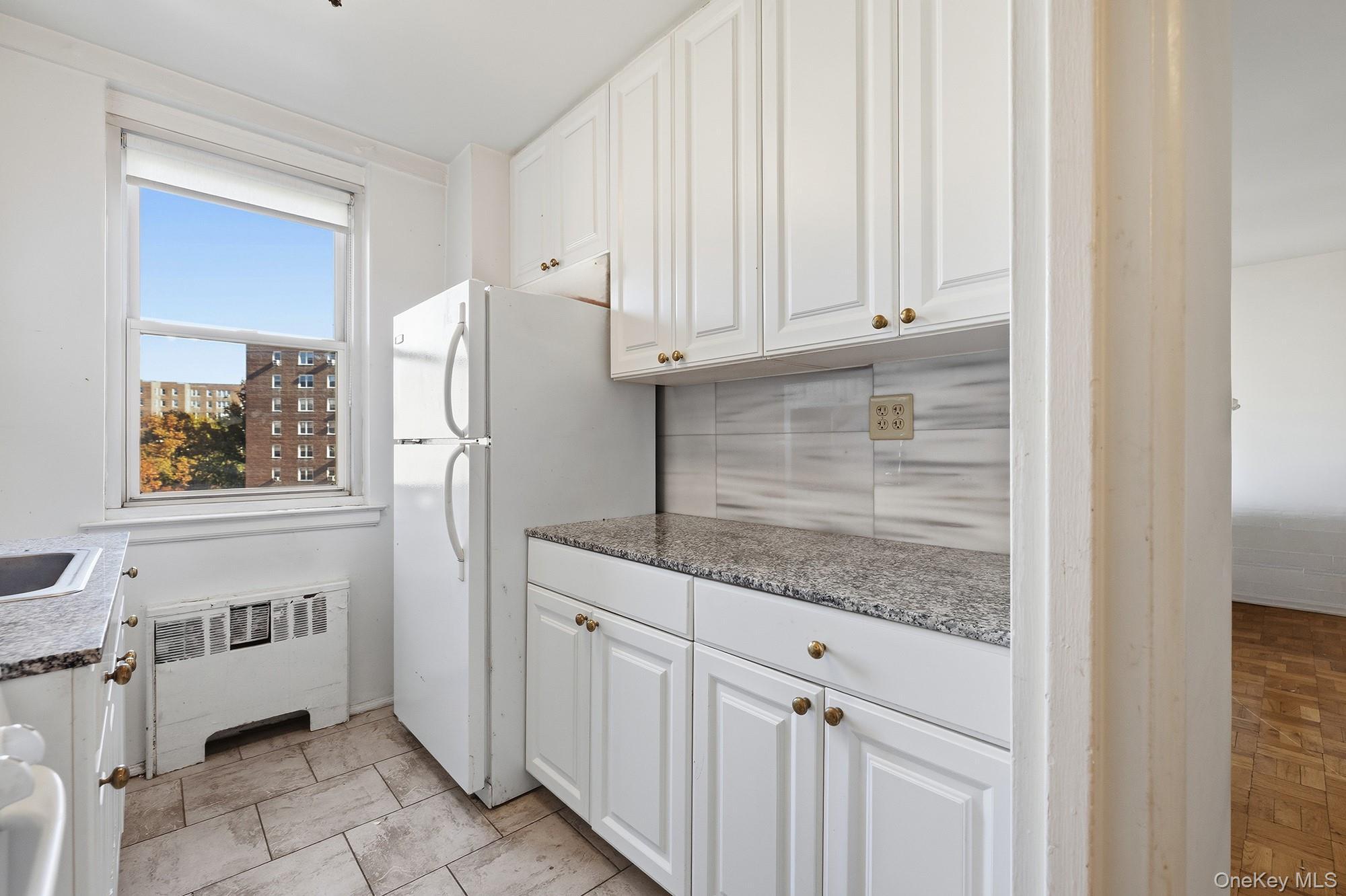 25 Knolls Crescent Unit: 9F thumbnail 6