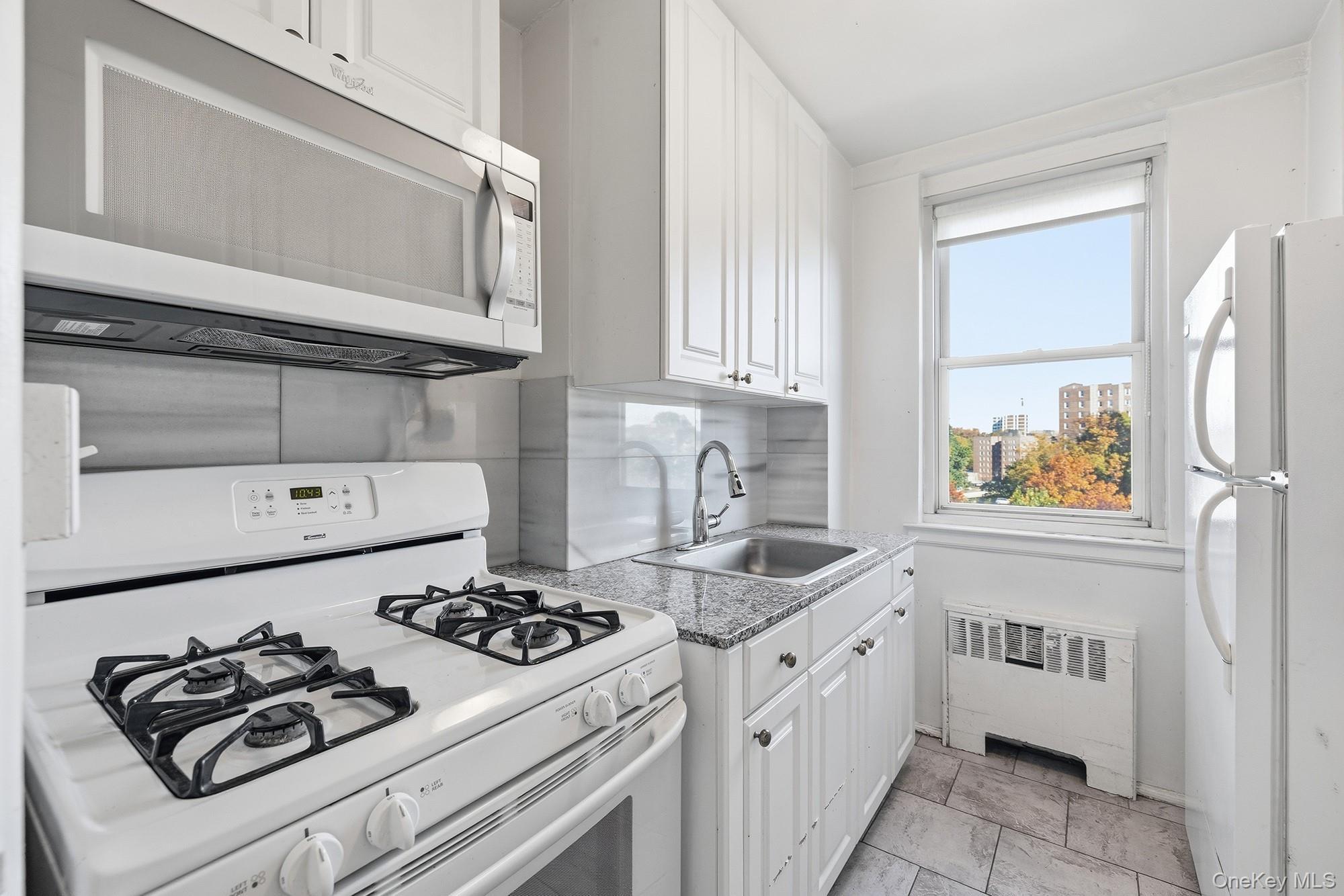 25 Knolls Crescent Unit: 9F thumbnail 5