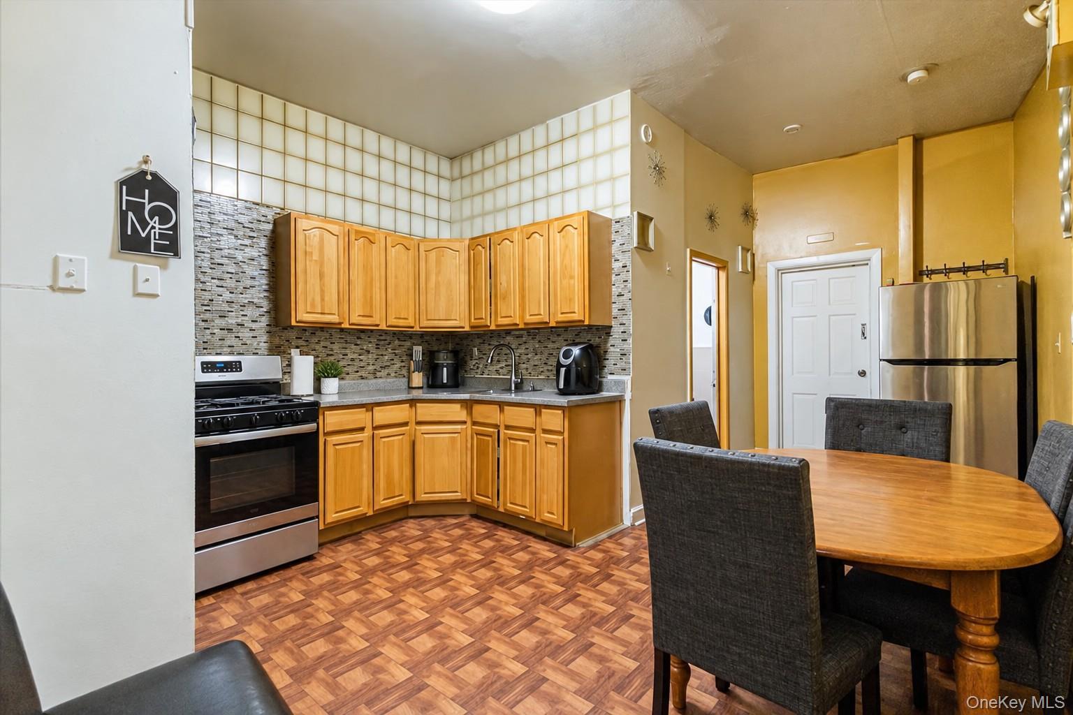 651 Central Avenue thumbnail 5